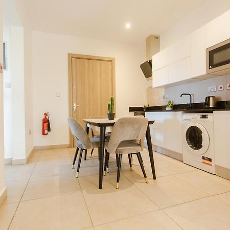 Accra Luxury Apartments @ Pine Court Bagian luar foto