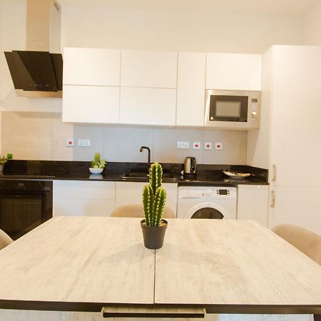 Accra Luxury Apartments @ Pine Court Bagian luar foto