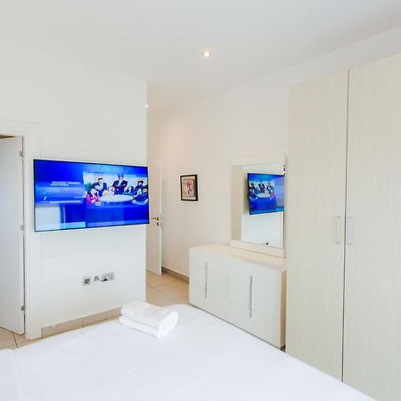 Accra Luxury Apartments @ Pine Court Bagian luar foto