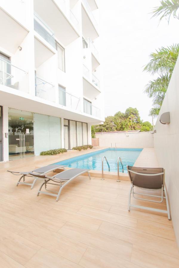 Accra Luxury Apartments @ Pine Court Bagian luar foto