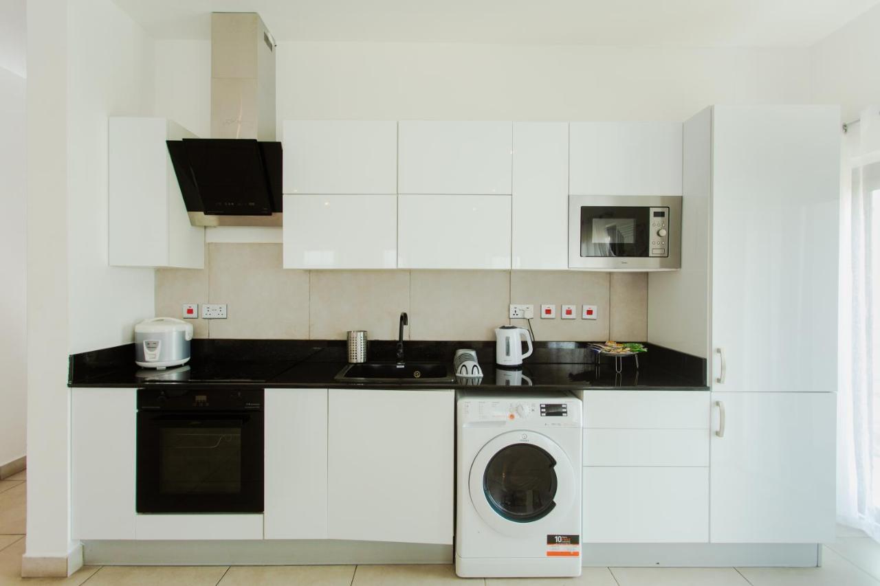 Accra Luxury Apartments @ Pine Court Bagian luar foto