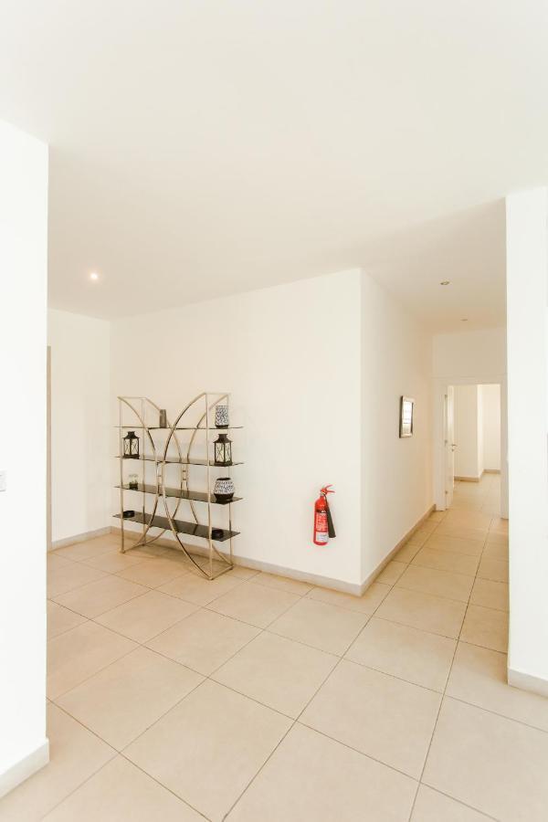 Accra Luxury Apartments @ Pine Court Bagian luar foto