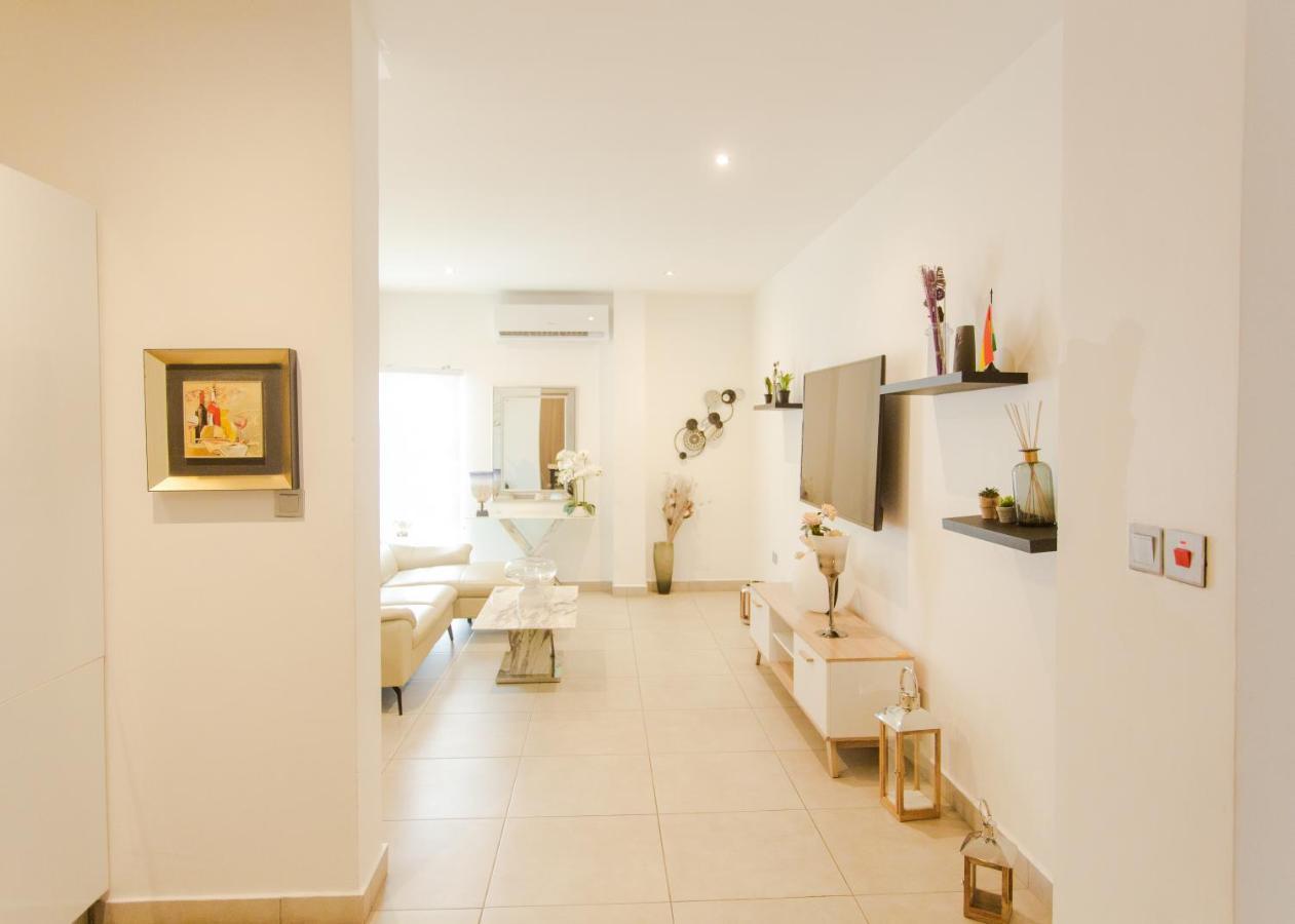Accra Luxury Apartments @ Pine Court Bagian luar foto