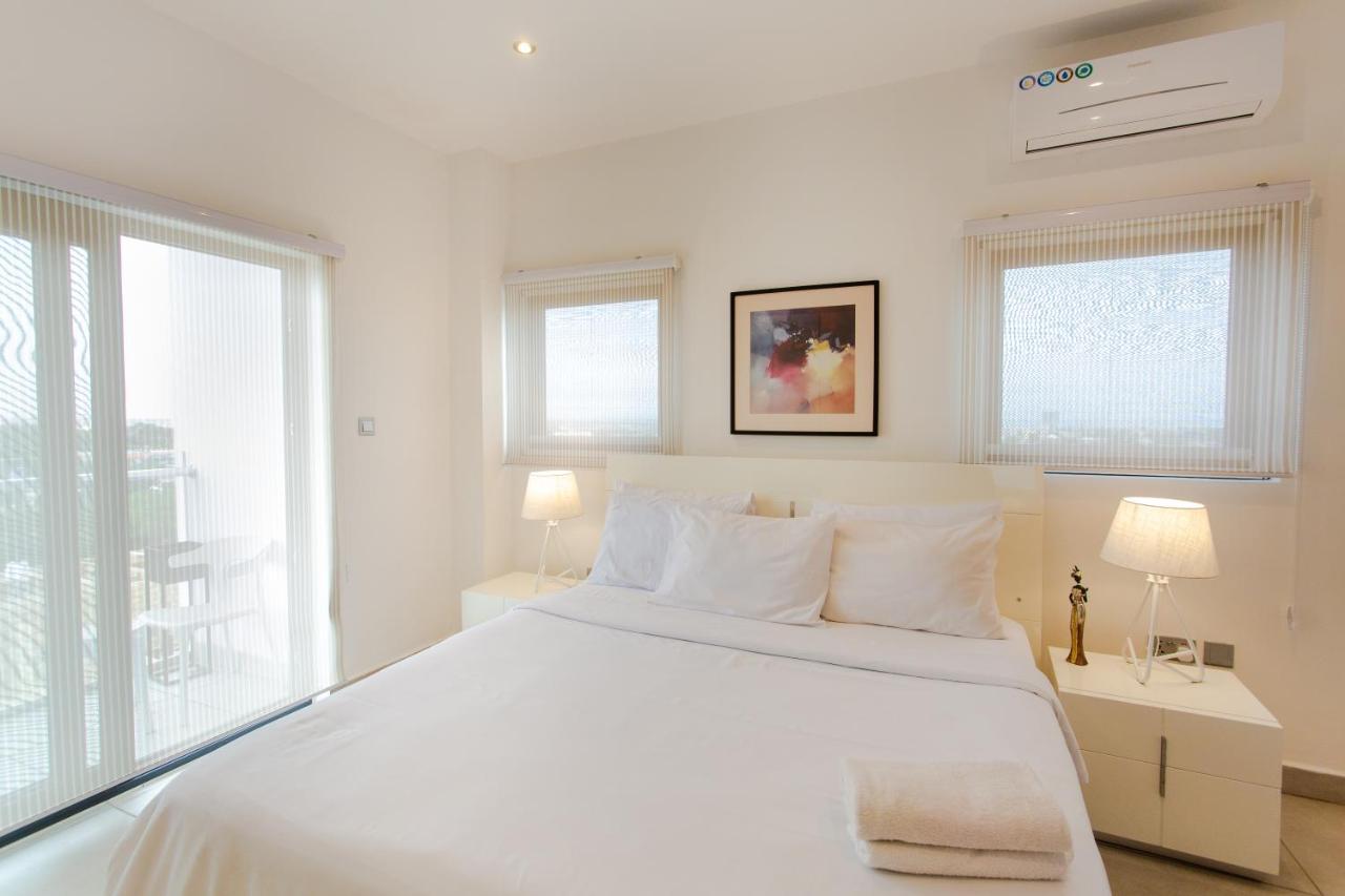 Accra Luxury Apartments @ Pine Court Bagian luar foto
