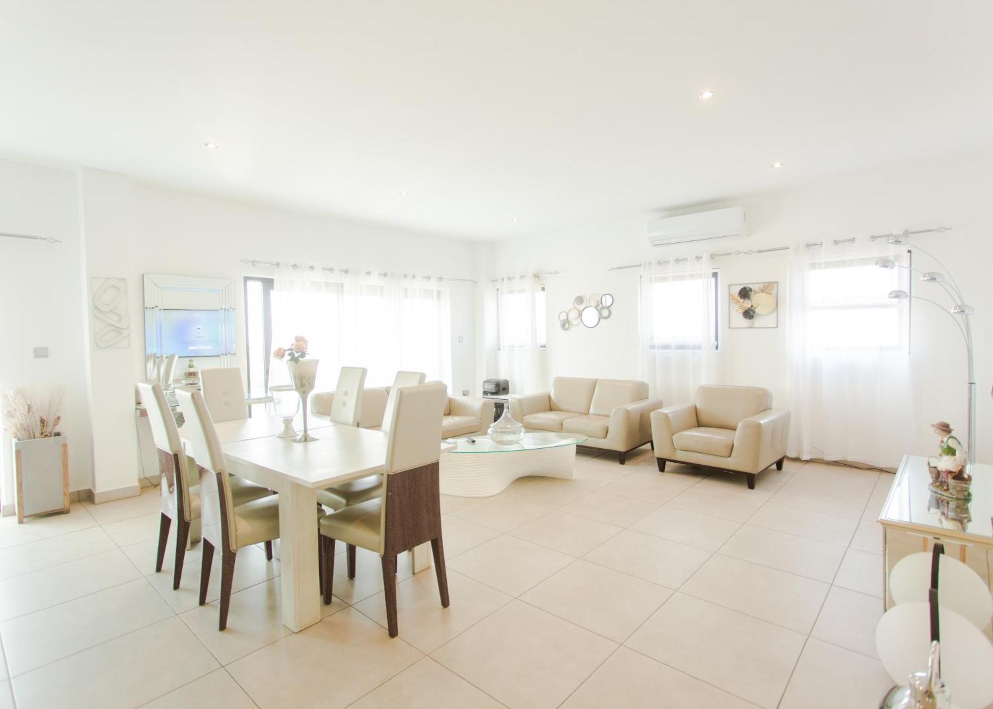 Accra Luxury Apartments @ Pine Court Bagian luar foto