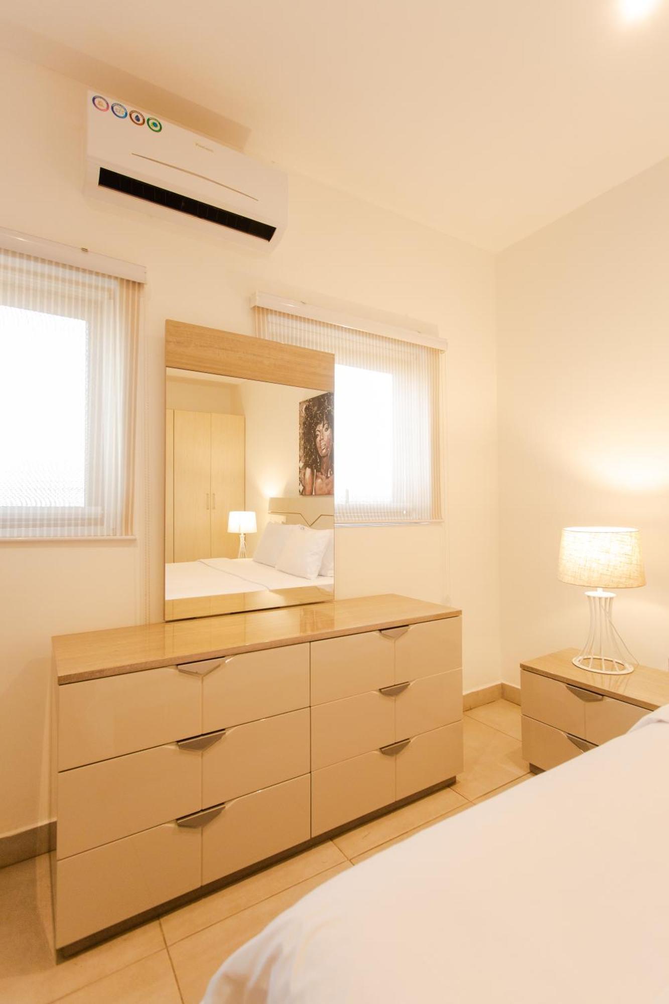 Accra Luxury Apartments @ Pine Court Bagian luar foto